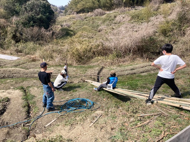 竹の滑り台
